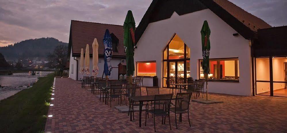 Hotel Vir Exterior photo
